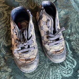 Gucci kids sneakers size 29